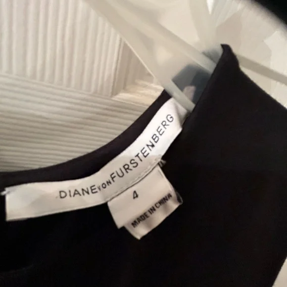 Diane von Furstenburg Black and Tan Leather Sleeveless Dress - Picture 4 of 13